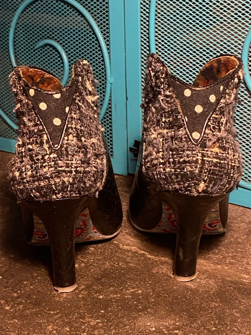 Irregular Choice BEES KNEES black/white tweed/leather booties,EUC,damaged box 8